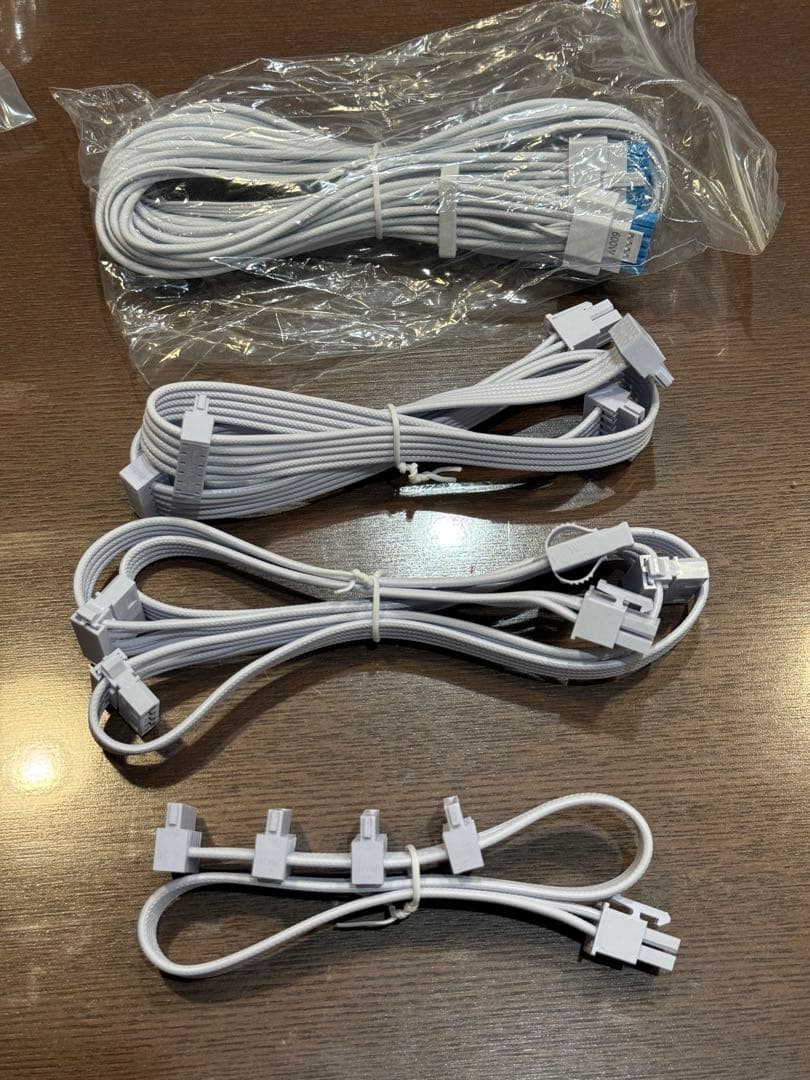 Lian Li 1000W電源 EG1000G 80 PLUS GOLD