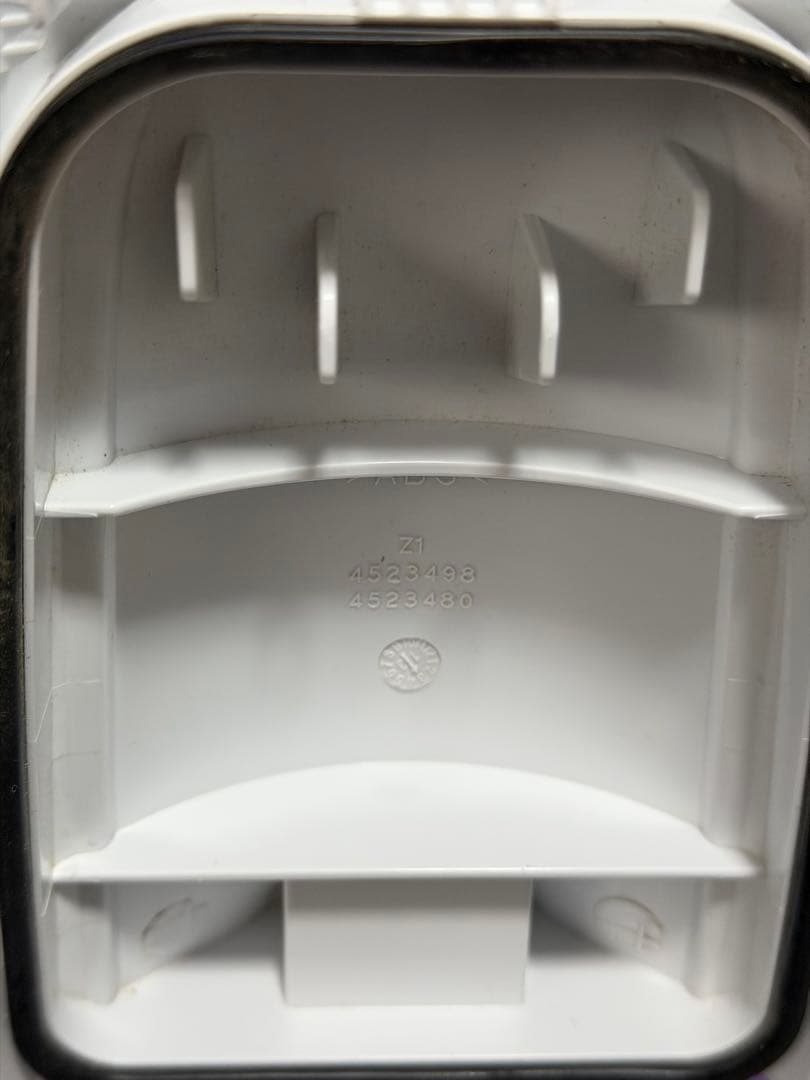 t*2様 Makita掃除機 充電器付き バッテリー無し CL182FD18V