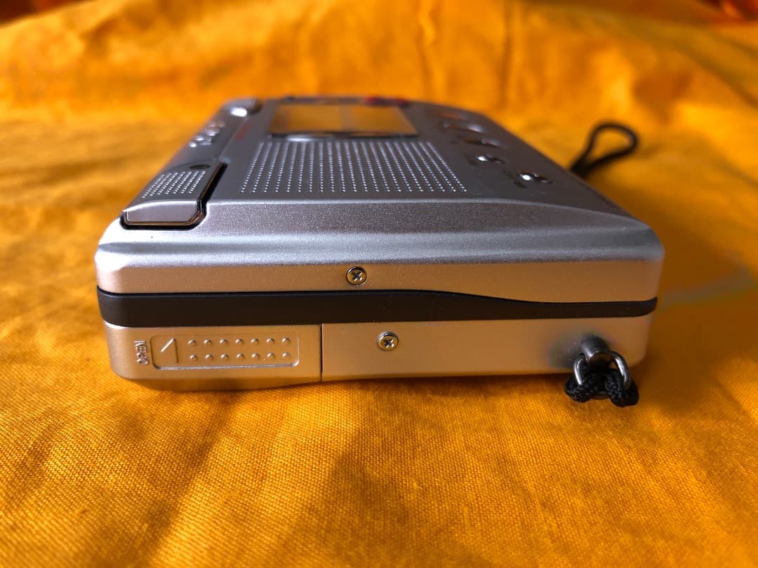 SONY ステレオカセットレコーダー TCS-100