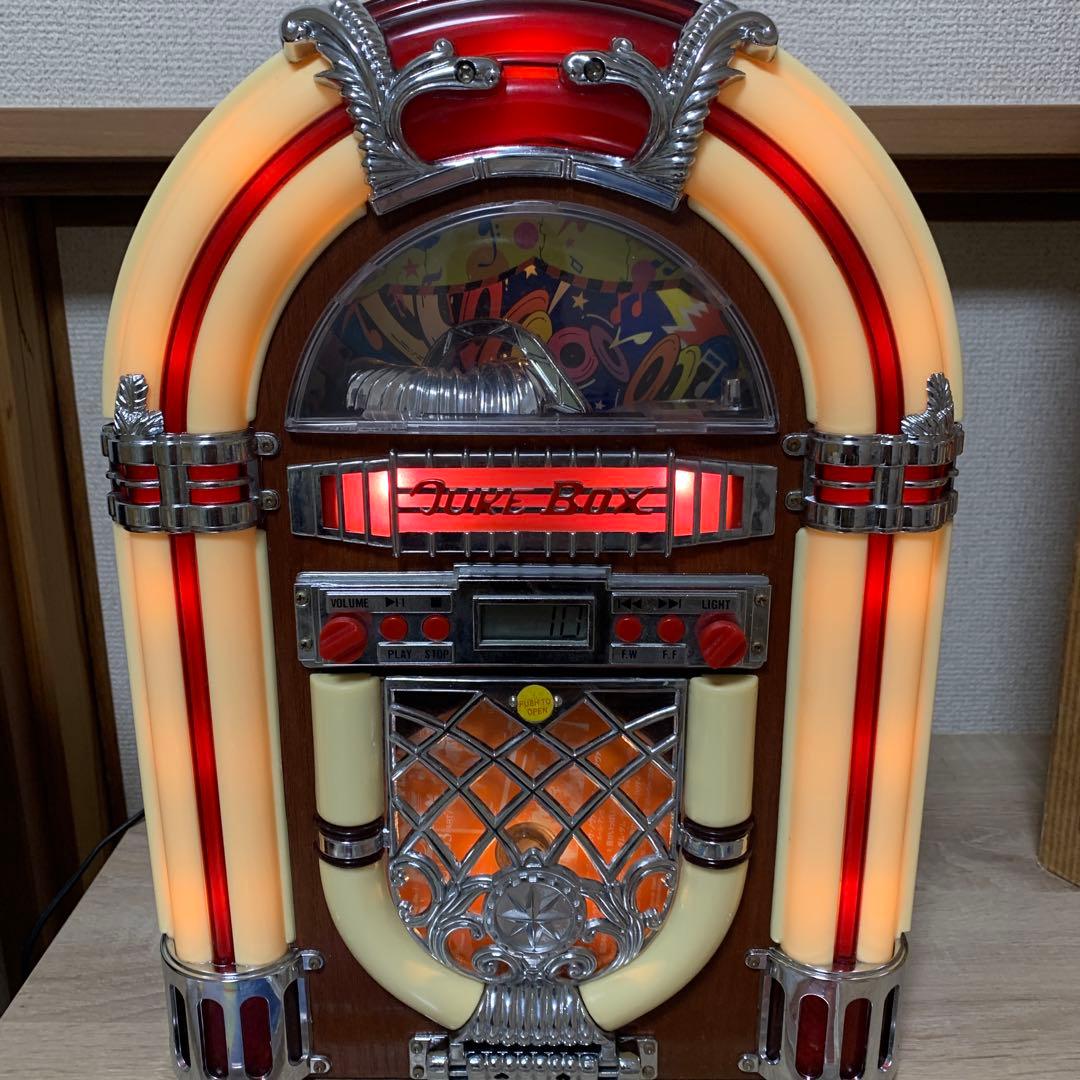 希少 レトロ調ジュークボックス型(LEDライト付きCDプレイヤー)中古美品