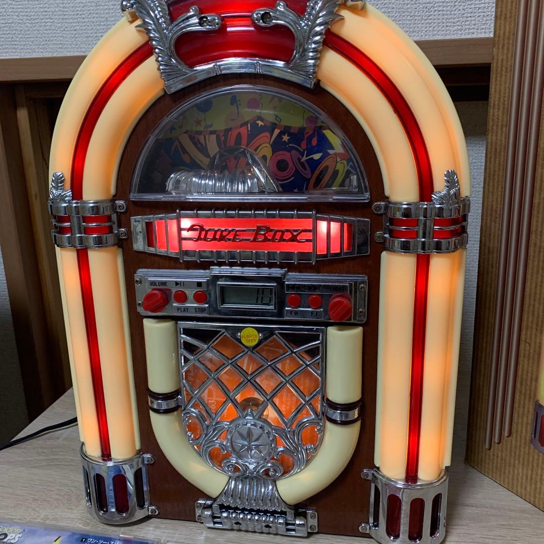 希少 レトロ調ジュークボックス型(LEDライト付きCDプレイヤー)中古美品
