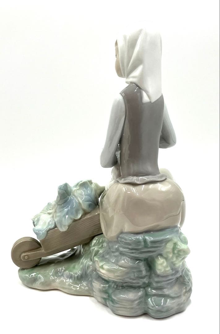 LLADRO リヤドロ 子羊とお昼休み