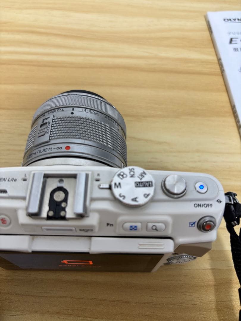 【ジャンク品】Olympus E-PL5 ホワイト 本体