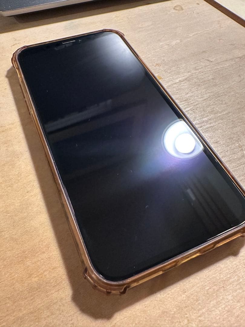 Apple iPhone Xs 64GB 画面と電池非正規のものに11月交換済