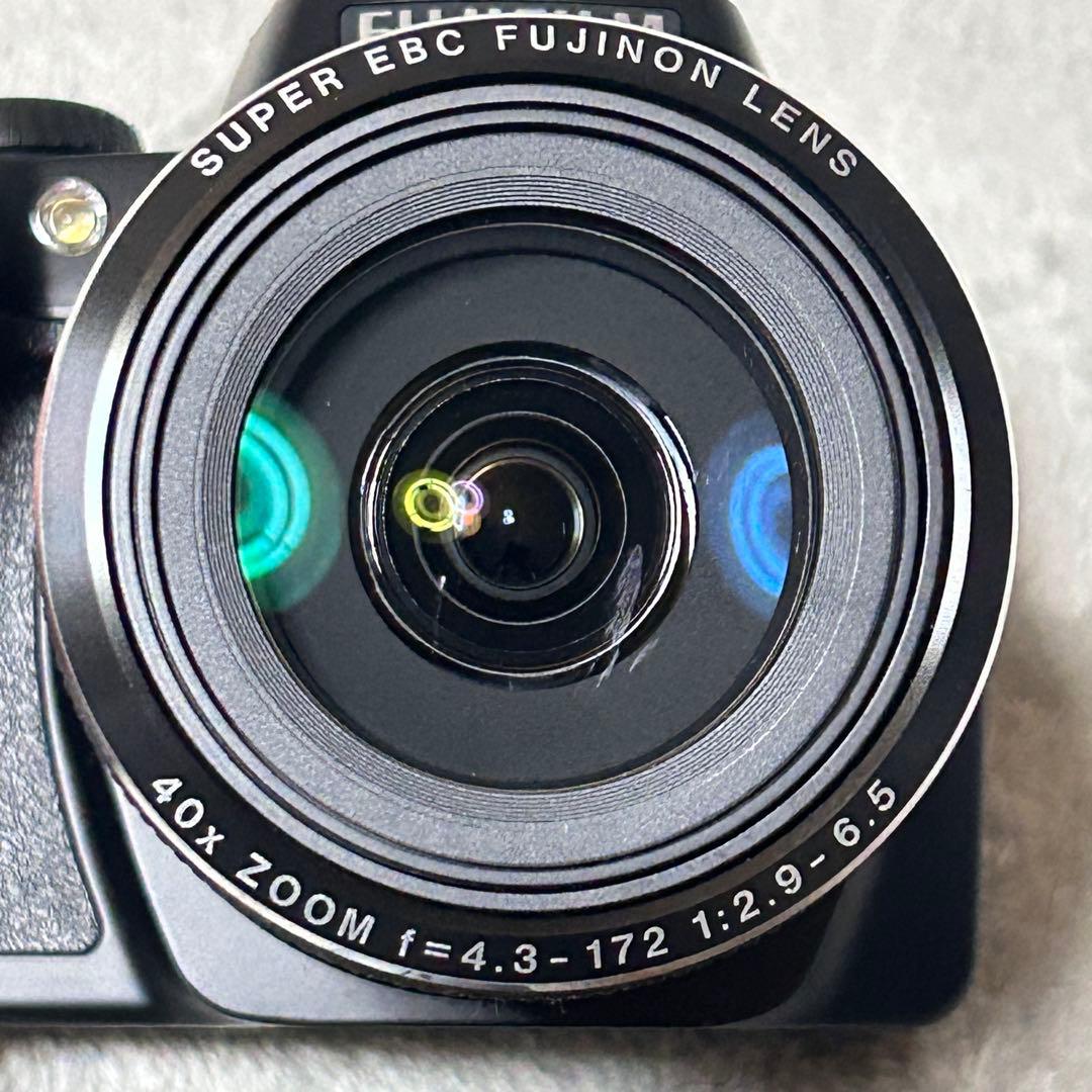 【動作品　付属品完備　美品】FUJIFILM FINEPIX S8200