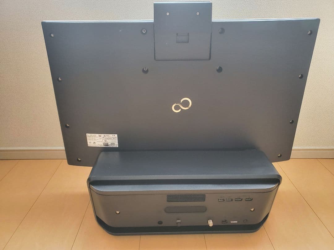 富士通/i7-7700HQ/M.2SSD1TB/メモリ32GB/BD/DVDS
