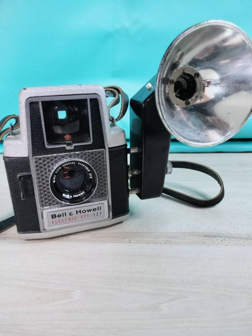 ビンテージ　カメラ BELL & HOWELL ELECTRIC EYE 127
