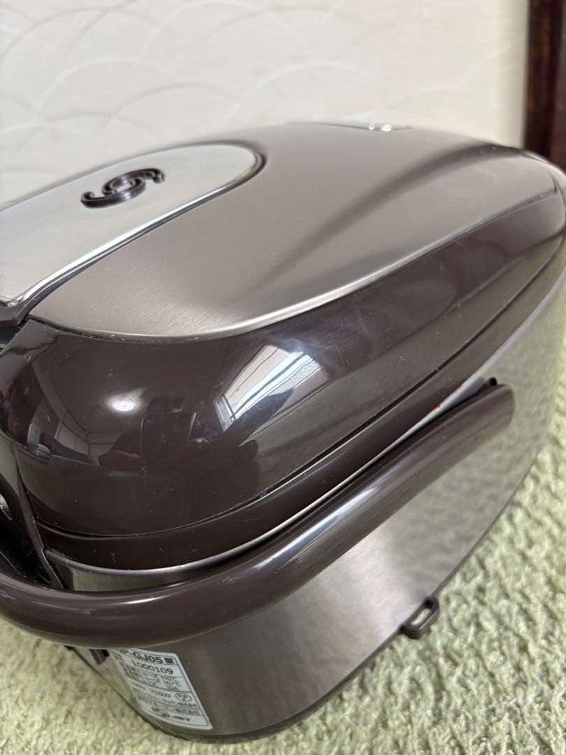 送料込♪美品！3合炊/IH炊飯ジャー 象印 NP-GJ05 2020年製♪