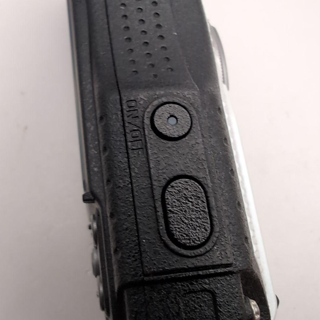 美品　RICOH WG-4 シルバー デジタルカメラ