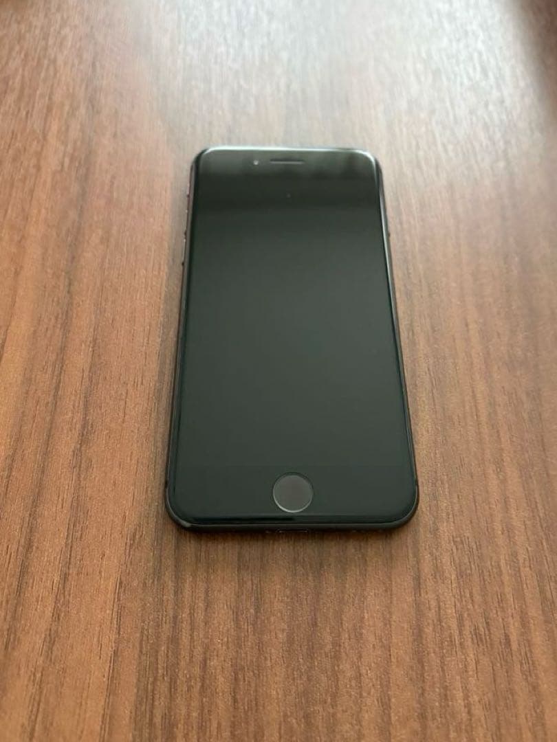 iPhone8 64GB スペースグレー