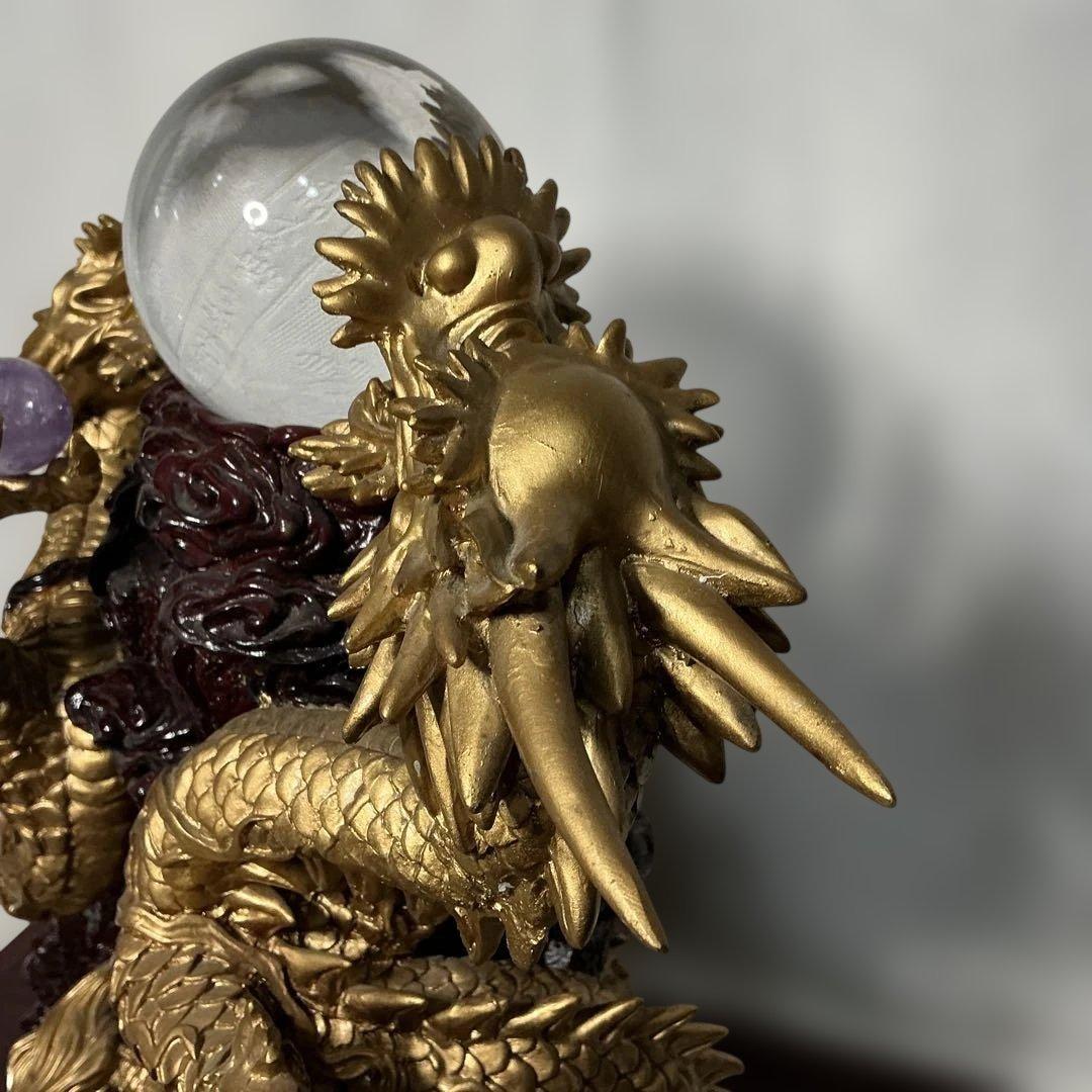 「風水山水龍　双龍」　二頭の龍が宝王（水晶）を挟んで向かい合う縁起物　置物