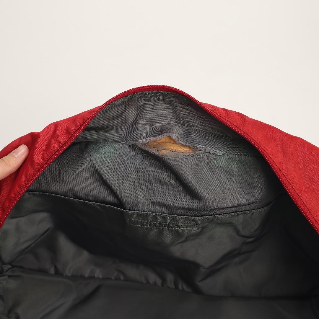 PRADA SPORTボストンバッグ　レッド