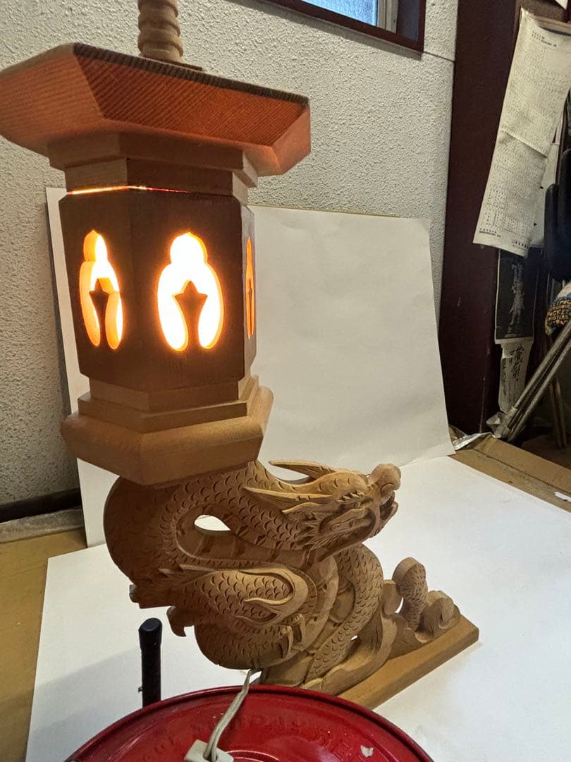 ドラゴン彫刻 ランプ 木製