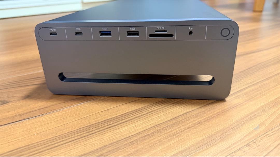 Anker USB-C Hub (10-in-1, Monitor Stand）