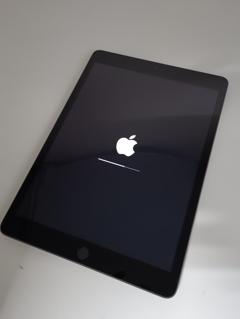 iPad　第9世代　Wi-Fiモデル　256GB　スペースグレイ　☆送料無料☆