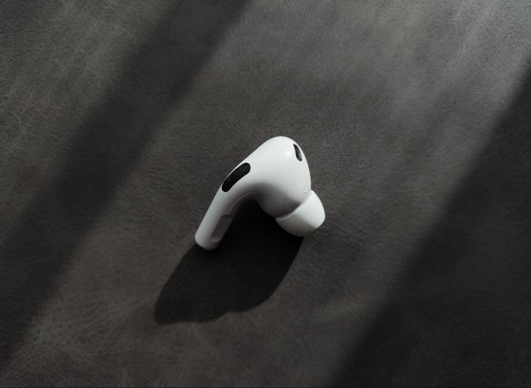 AirPods Pro 第2世代 Lightning 右 R