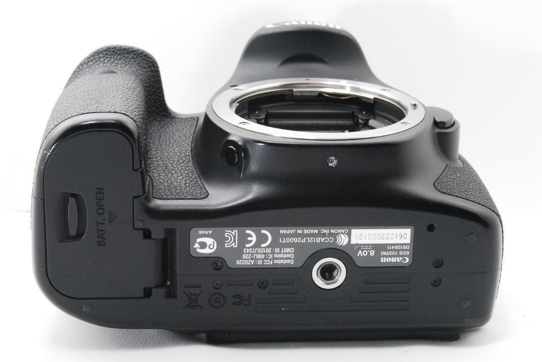 Canon EOS 70D 一眼レフカメラ スマホ転送 近～中望遠対応レンズ
