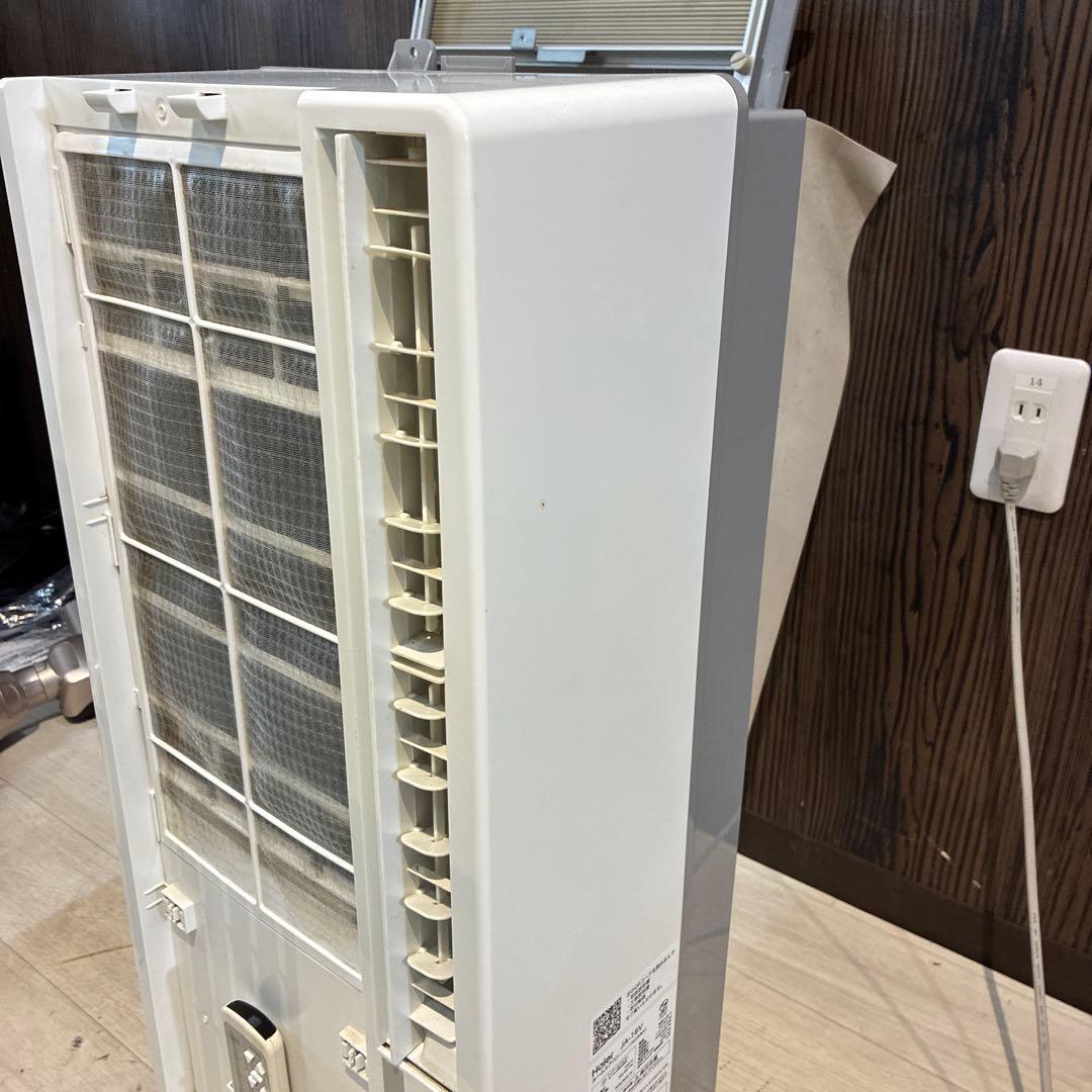 ハイアール　窓用エアコン ホワイト リモコン付き　②