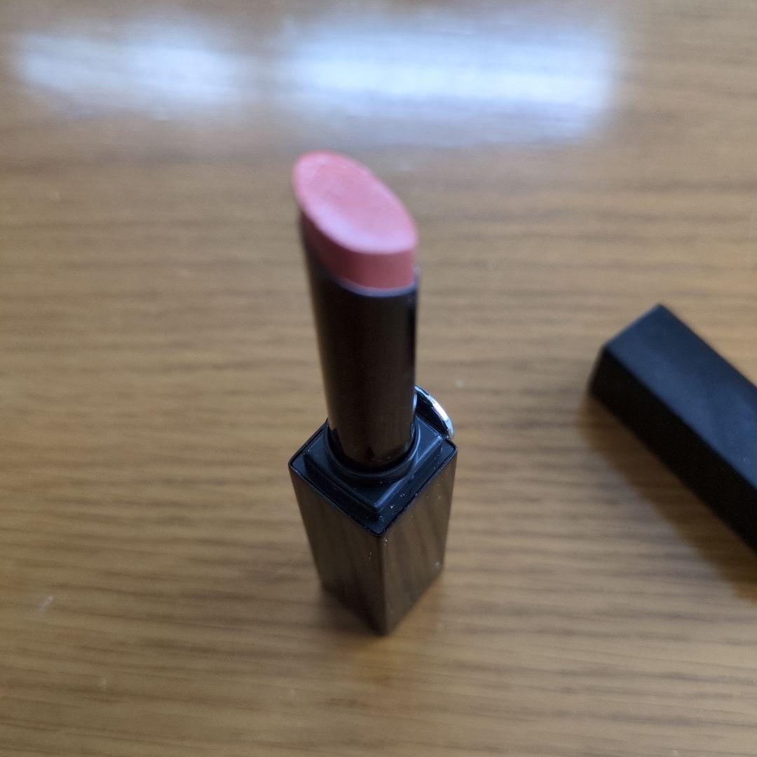 Dior オンステージ222コンフィデントヌードシャイン