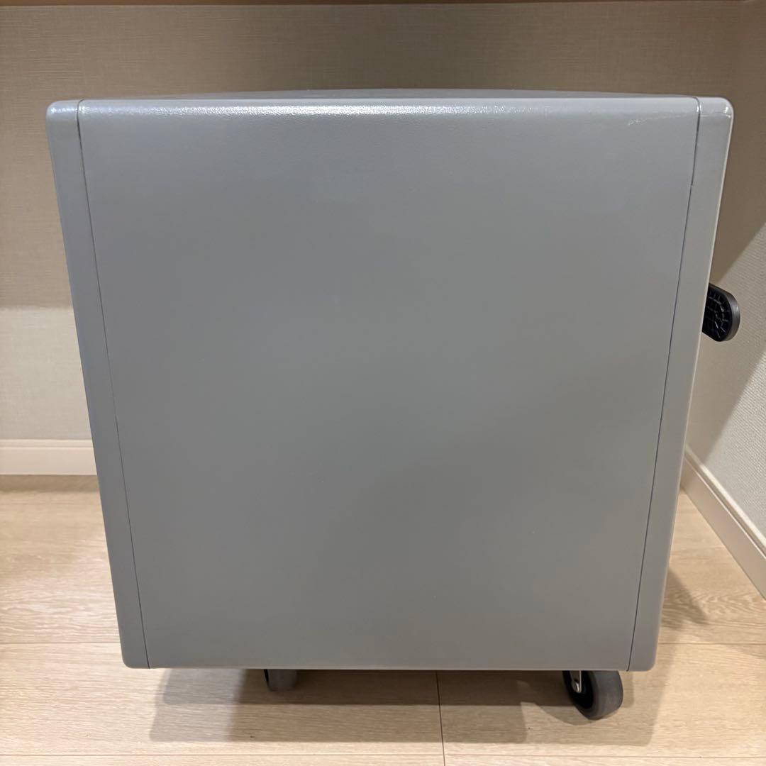 Sentry Safe テンキー式 耐水金庫 JFW123FG