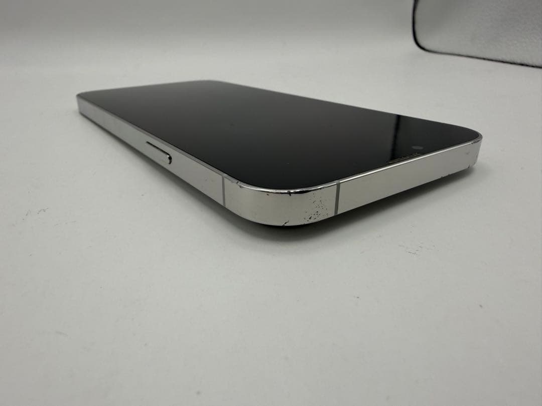 iPhone 13 Pro MAX 256GBシルバー 本体 A2641