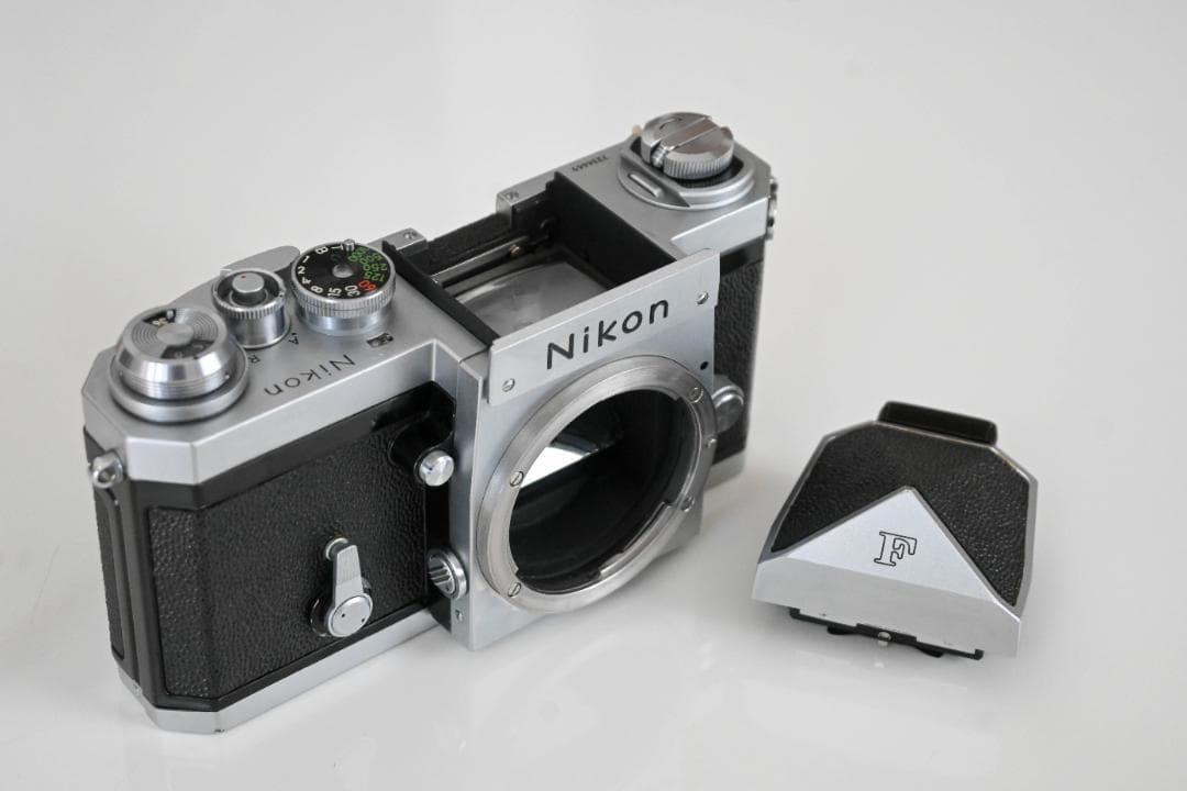 ニコンFアイレベルボディー　シルバー　美品