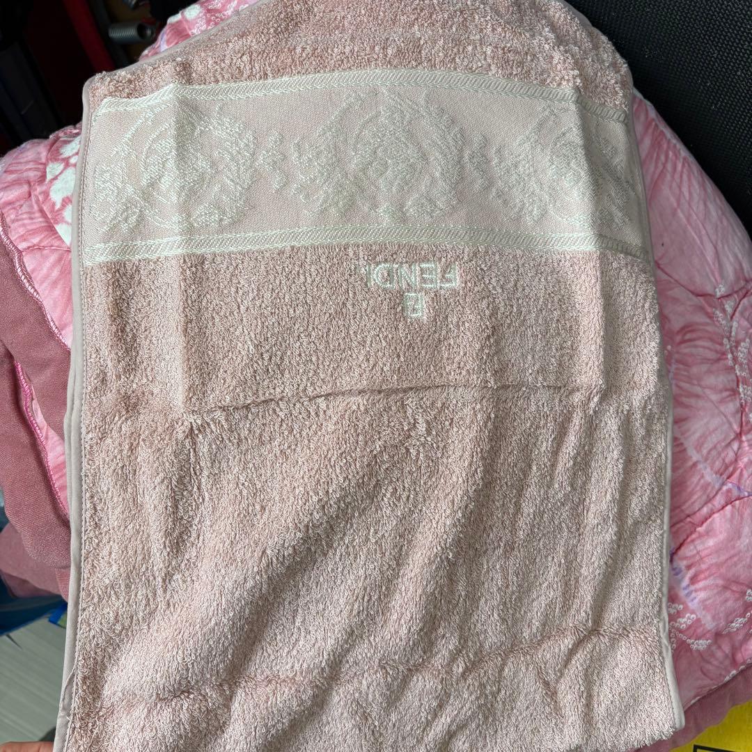 FENDI タオルセット ピンク グレー ギフトボックス