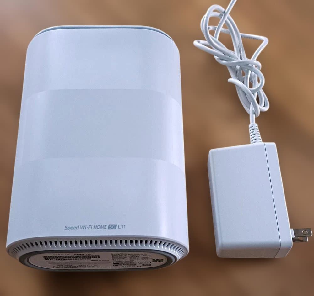 美品・Speed Wi-Fi  5G L11 Model_ZTR01