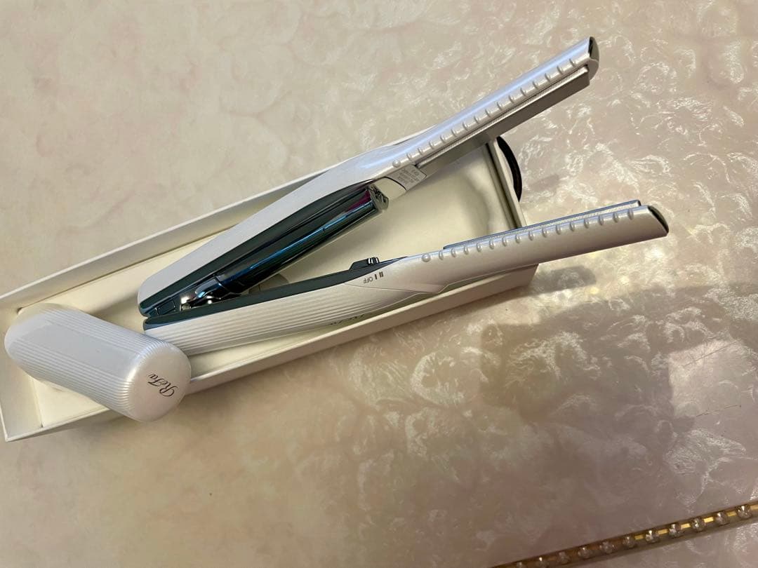 美品‼️ ReFa ストレートヘアアイロン RE-A02A ホワイト