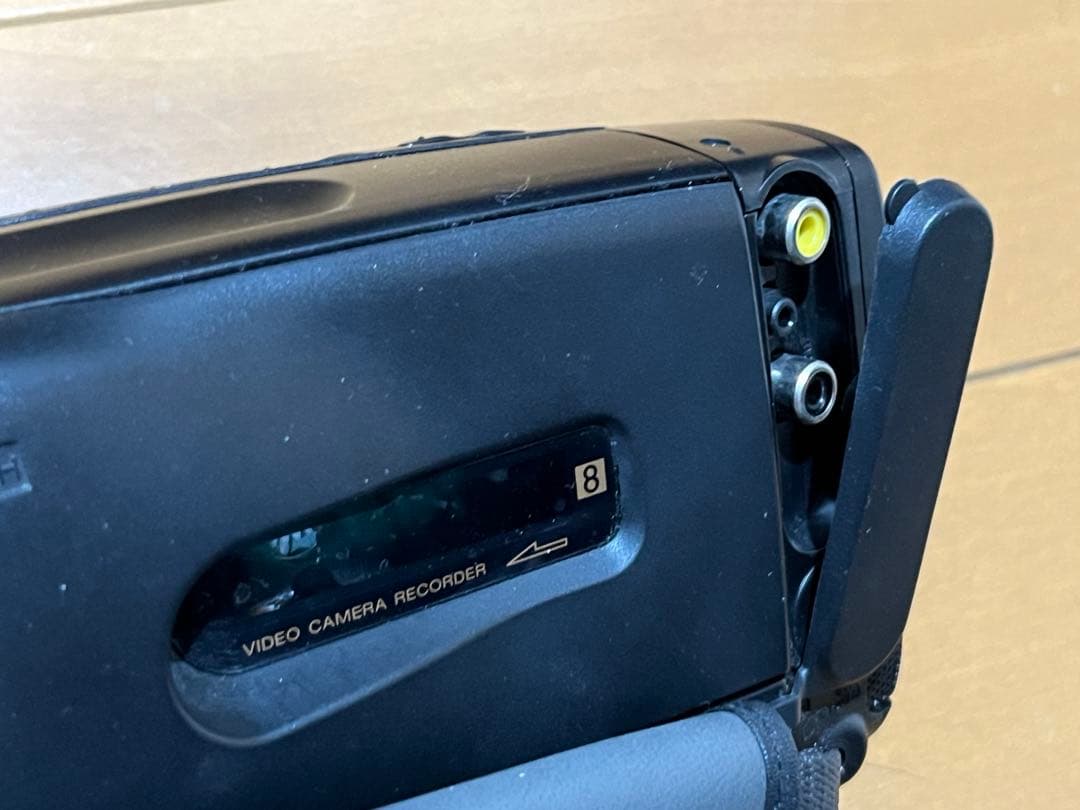 【稀少】SONY Handycam Video8 CCD-TR270