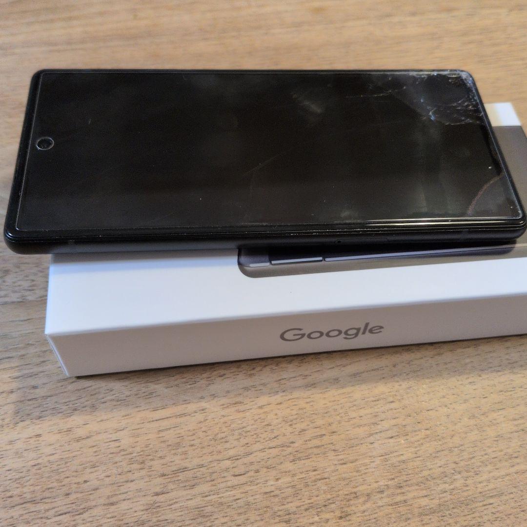 Google　Pixel　6a　チャコール　画面割れあり