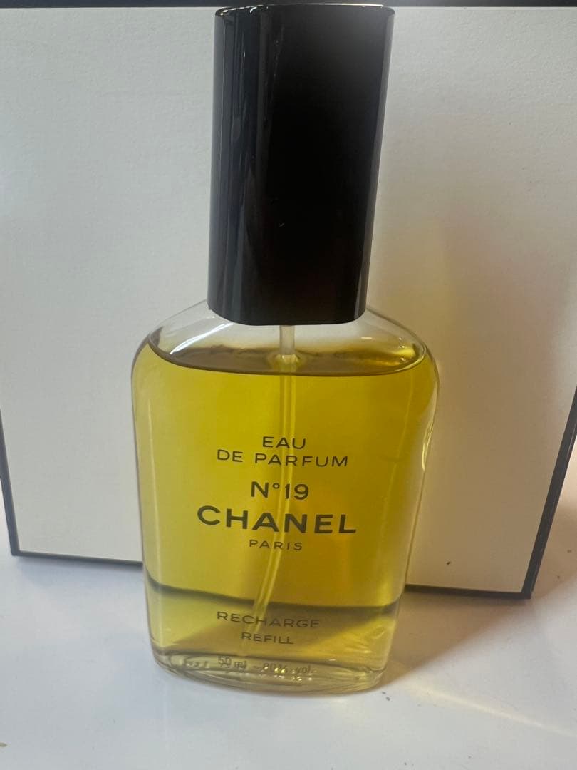 CHANEL Eau de Parfum N°19 50ml リフィル
