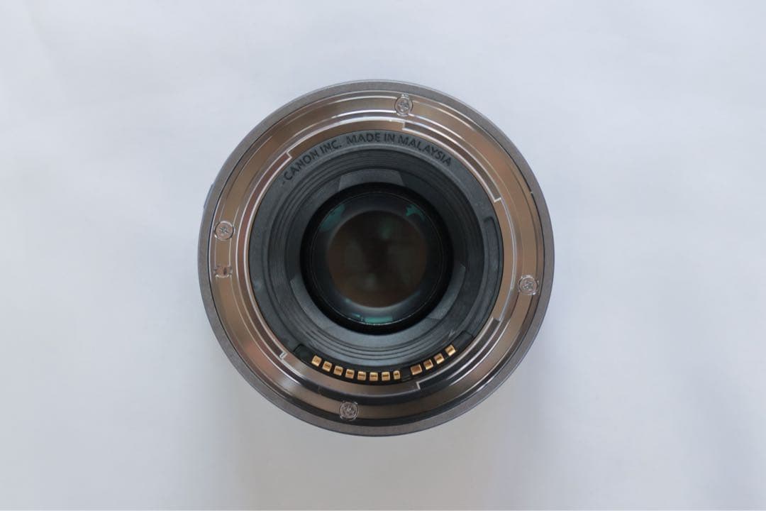 キヤノン RF50mm F1.8 STM 純正フード付き
