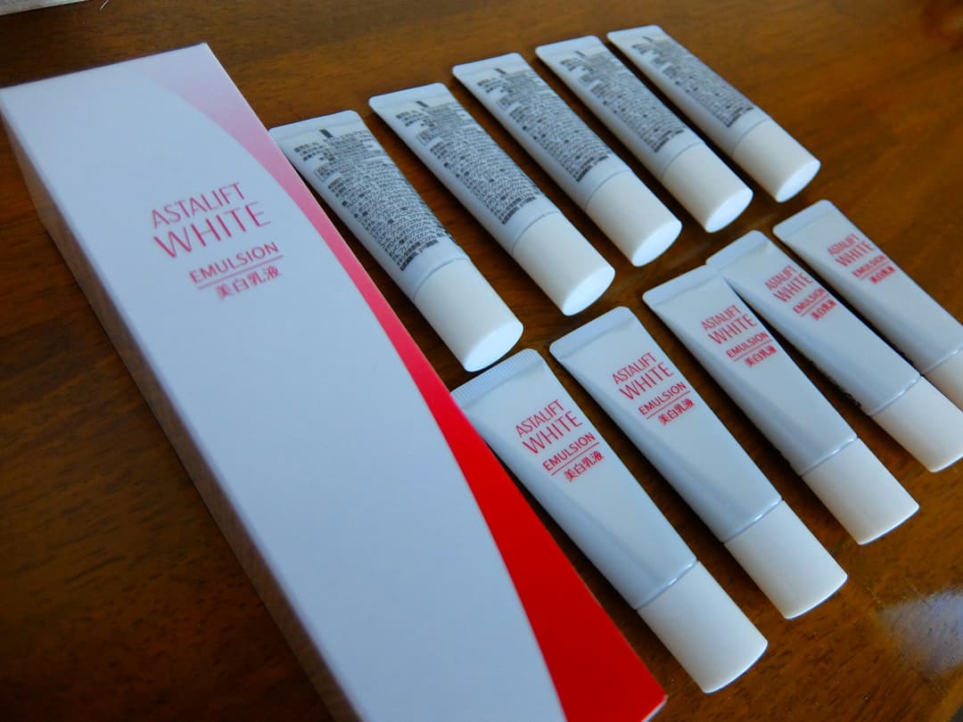 【定価の15％OFF】アスタリフト ホワイトエマルジョン（セット）
