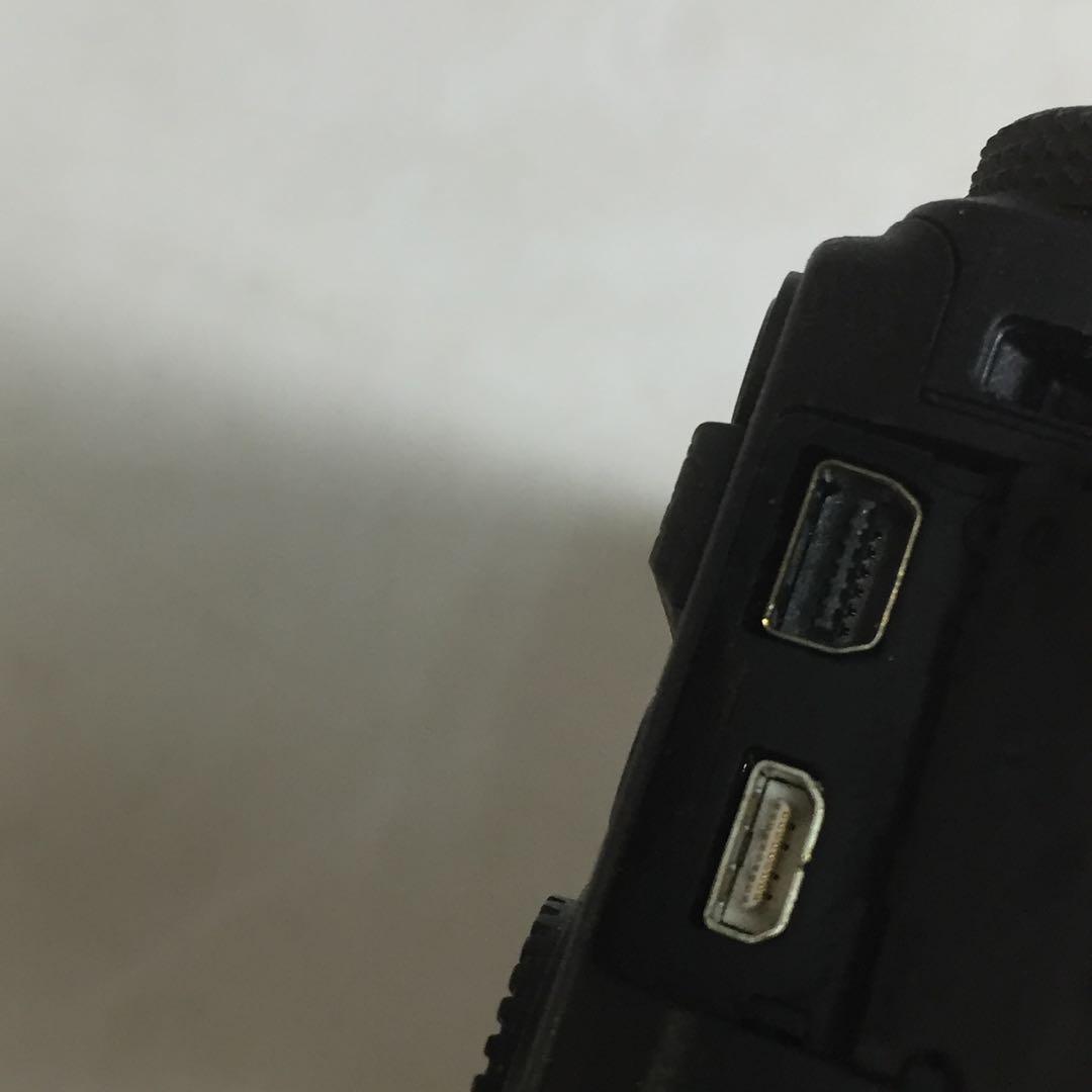 美品OLYMPUS STYLUS XZ-10 本体　オリンパス　デジカメ　カメラ