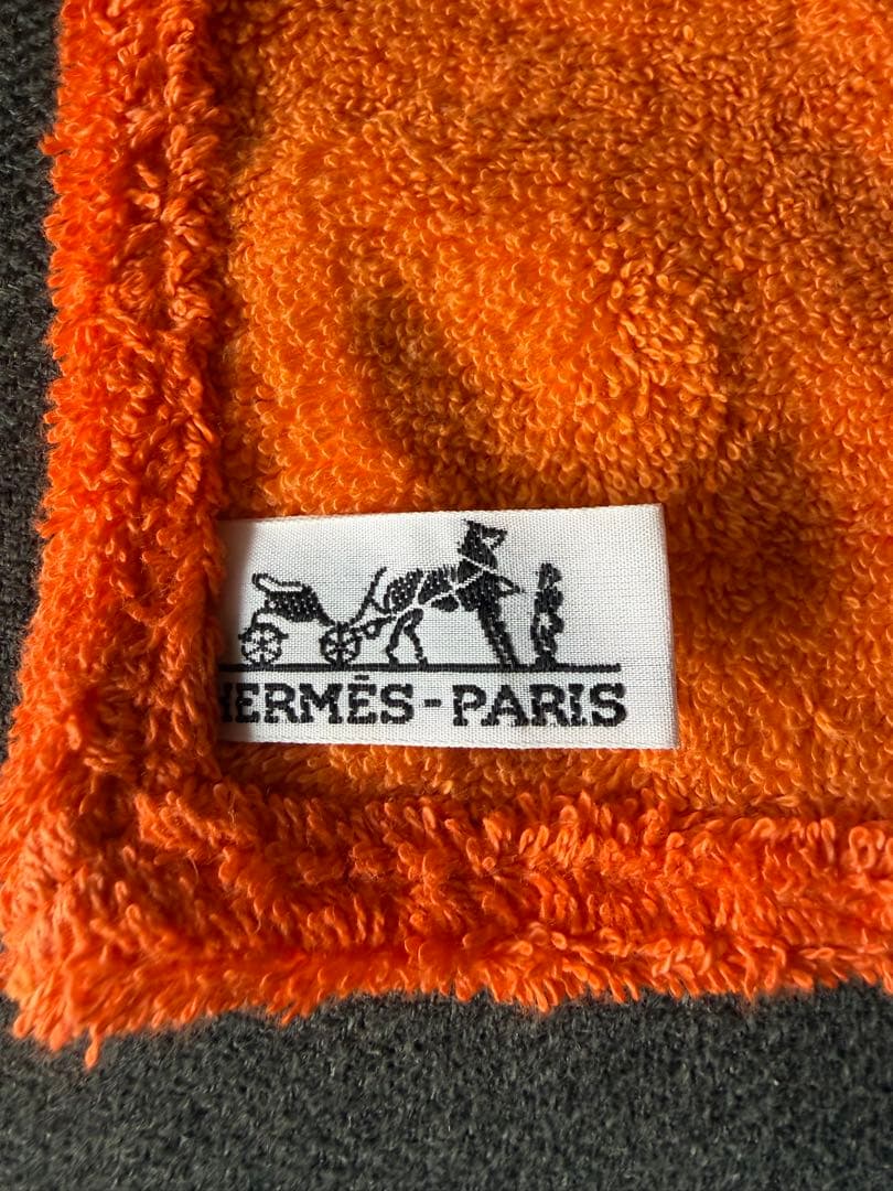 HERMES エルメス　ビーチタオル