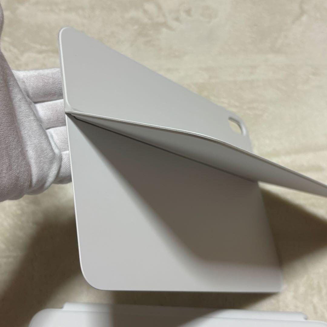 iPad (A16) / 第10世代 Magic Keyboard Folio
