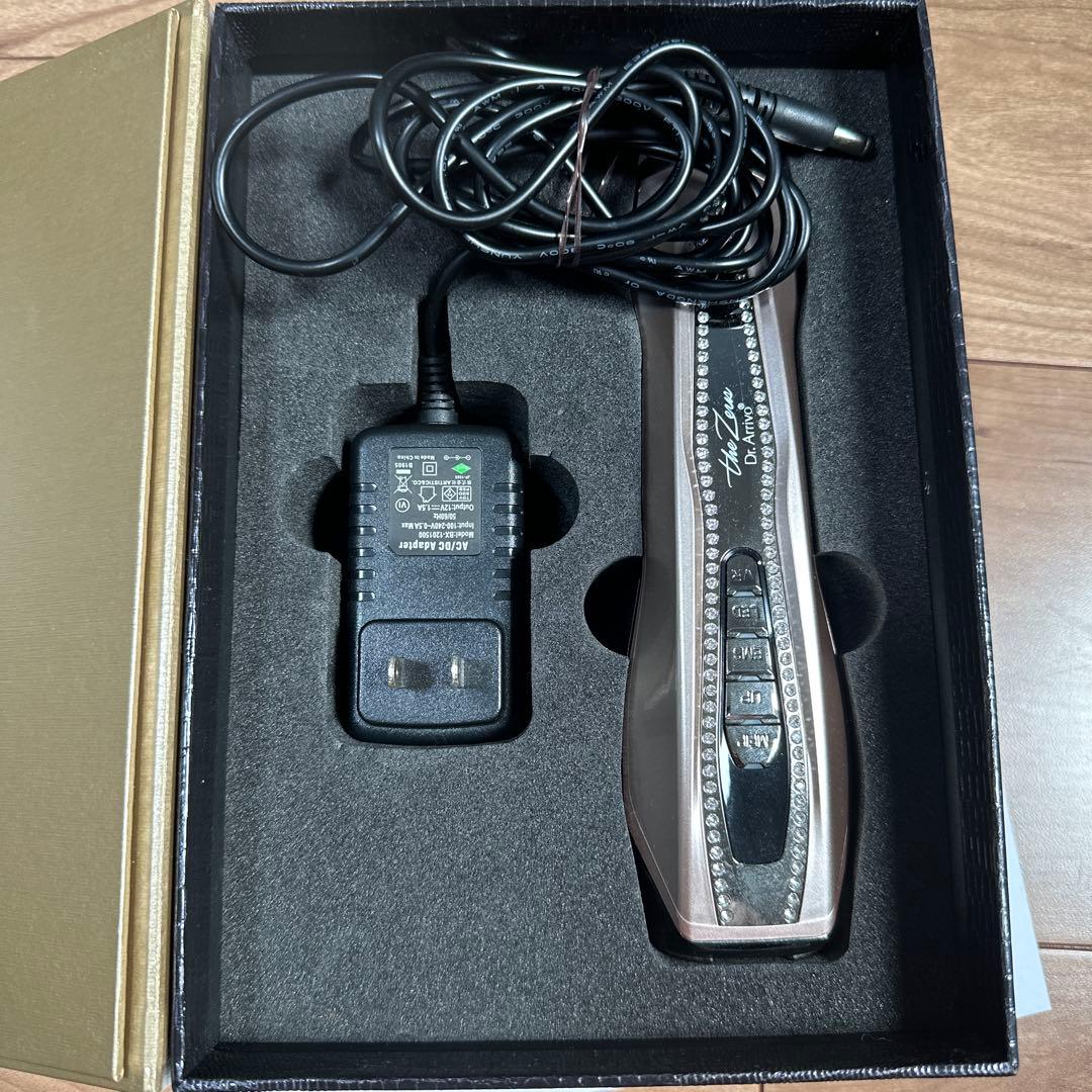 ARTISTIC & CO. the Zeus Dr. Arrivo 美顔器