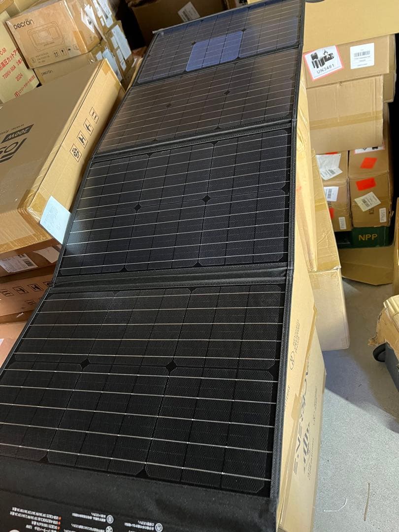 120w最安値　BEGNR 折りたたみ式ソーラーパネル 120W