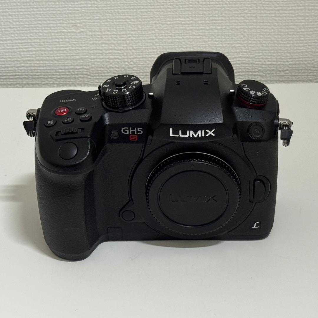 [美品]LUMIX GH5S ミラーレス一眼カメラ