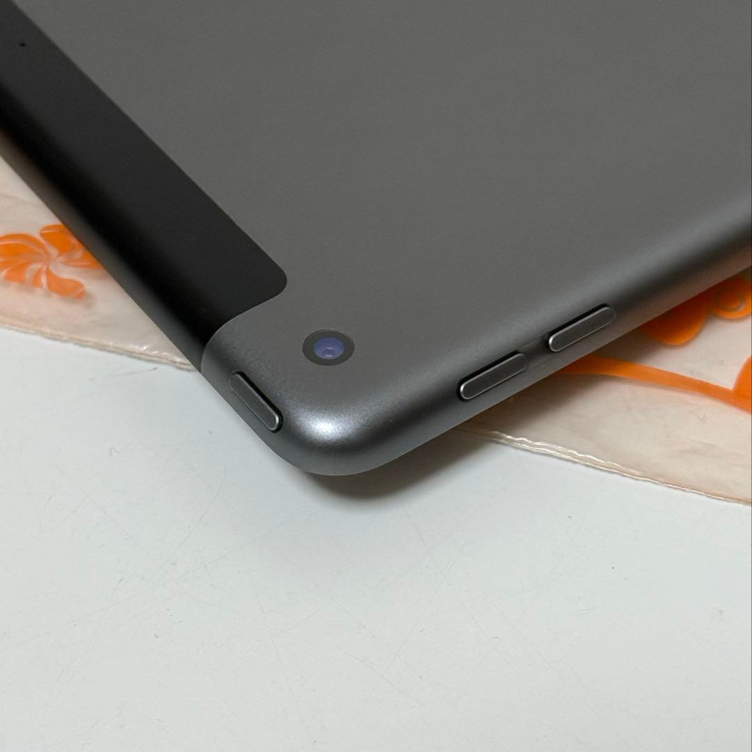 iPad 第9世代　64GB Wi-Fi+Cellularモデル　バッテリー良好
