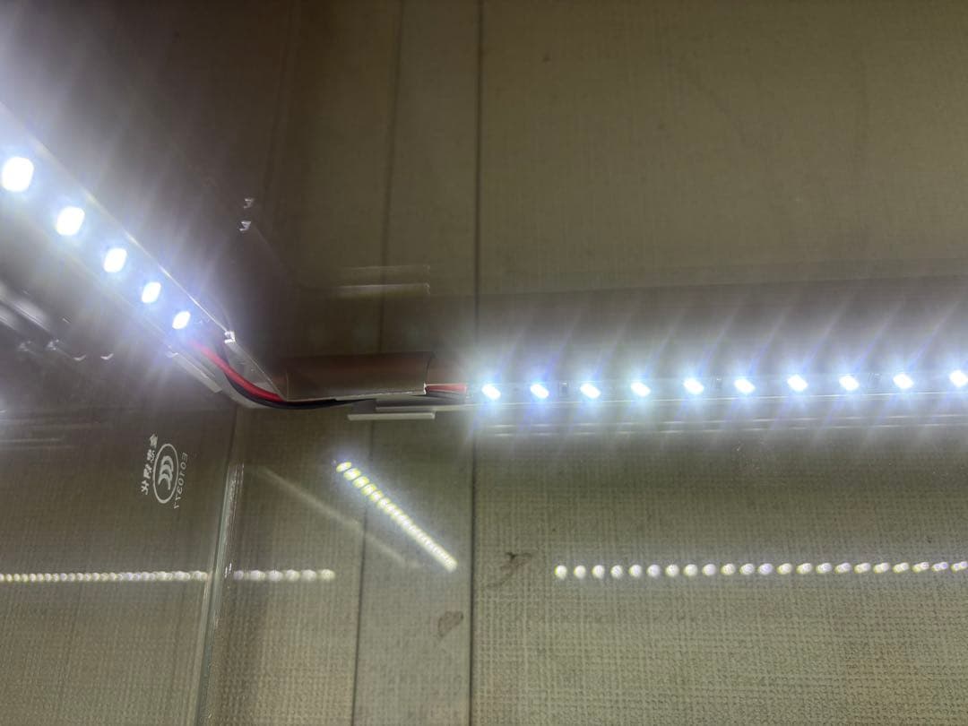 カウンター型LED照明&引き出し付きガラスジュエリーショーケース②