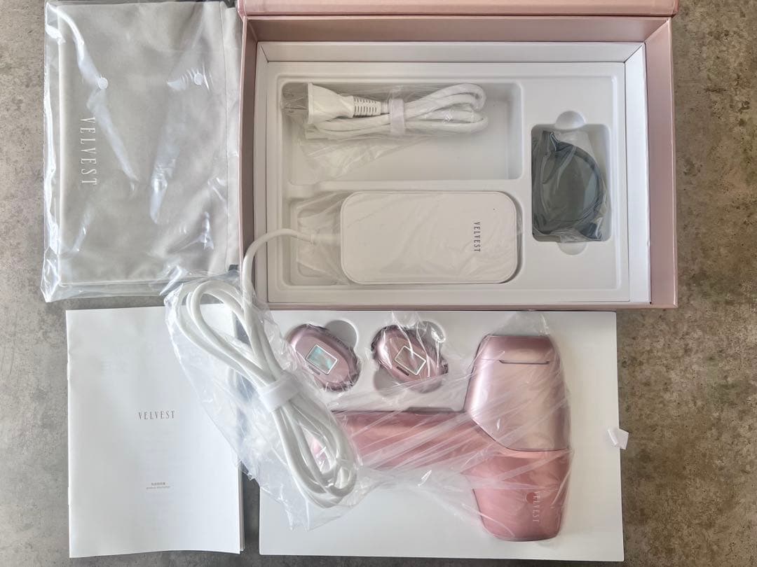 【新品】VELVEST 家庭用脱毛器セット ポーチ付 美容皮膚科医監修 日本製