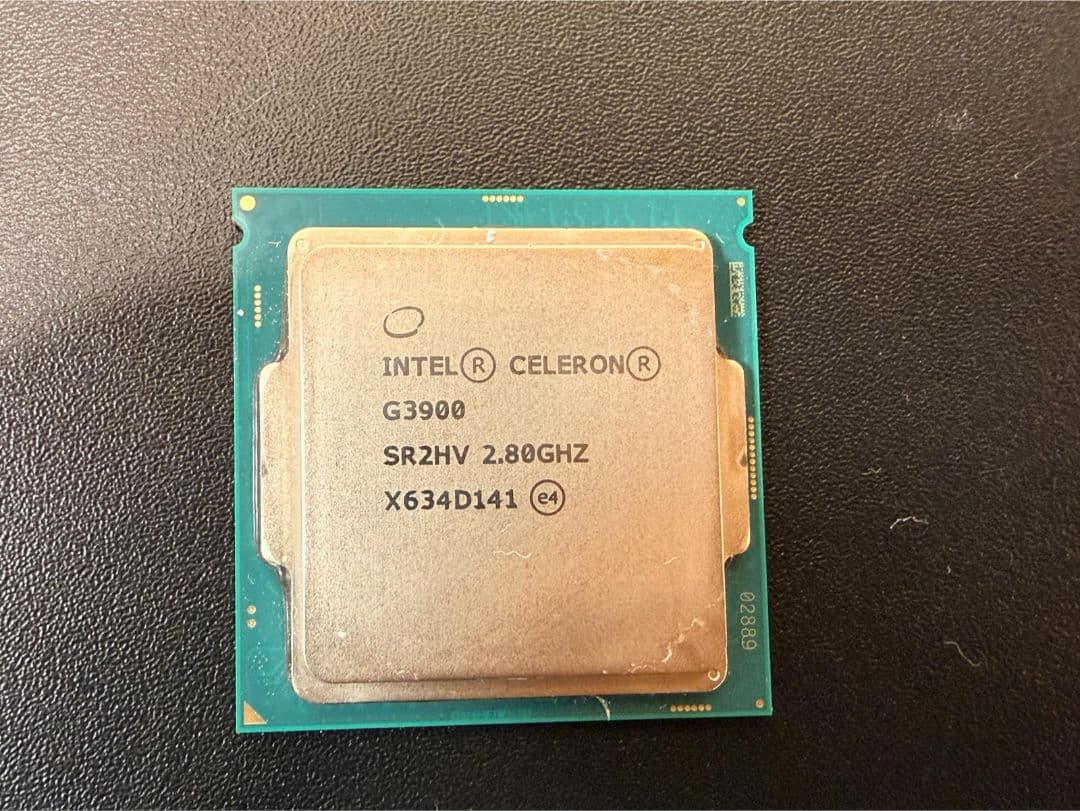 NUUO NT-4040Titan ブラック ハードドライブ2台付き