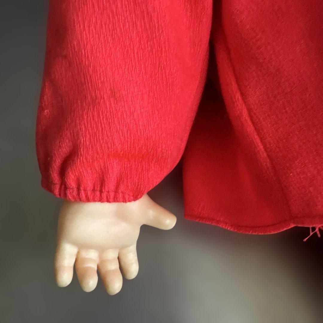 瞬間的お値下げ‼️蔵出し　ヴィンテージ　赤い服の可愛い人形