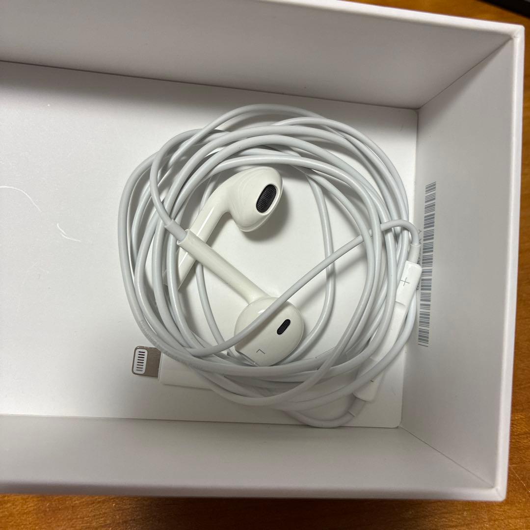 iPhoneＳＥ3世代　64GB