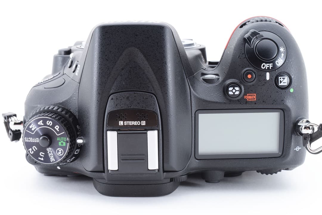 【ショット数900回未満】Nikon D7100 デジタル一眼レフカメラ