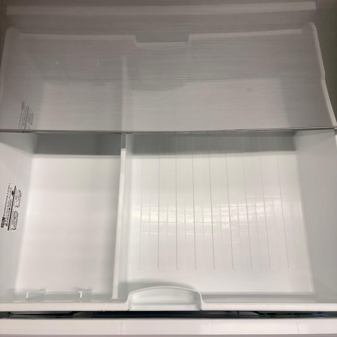 976 新品！　新古品　東芝　3ドア　冷蔵庫　330L 自動製氷付　保証込み