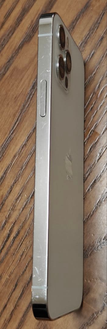 雪　Apple iPhone 12 Pro シルバー 本体