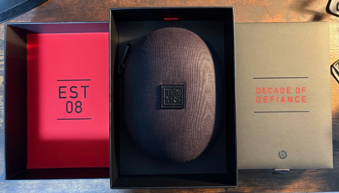 beats studio3 wireless レジスタンス・ブラックレッド